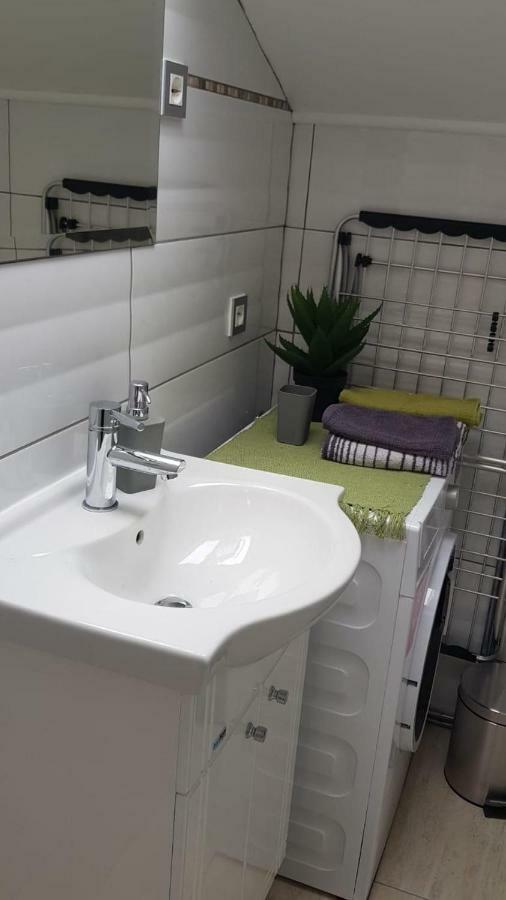 Apartmani Sanja Zaton  Eksteriør bilde