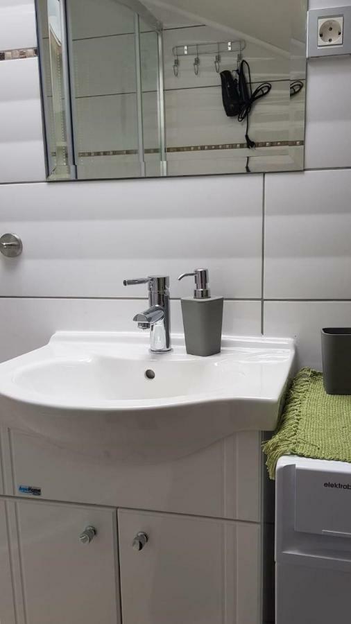 Apartmani Sanja Zaton  Eksteriør bilde